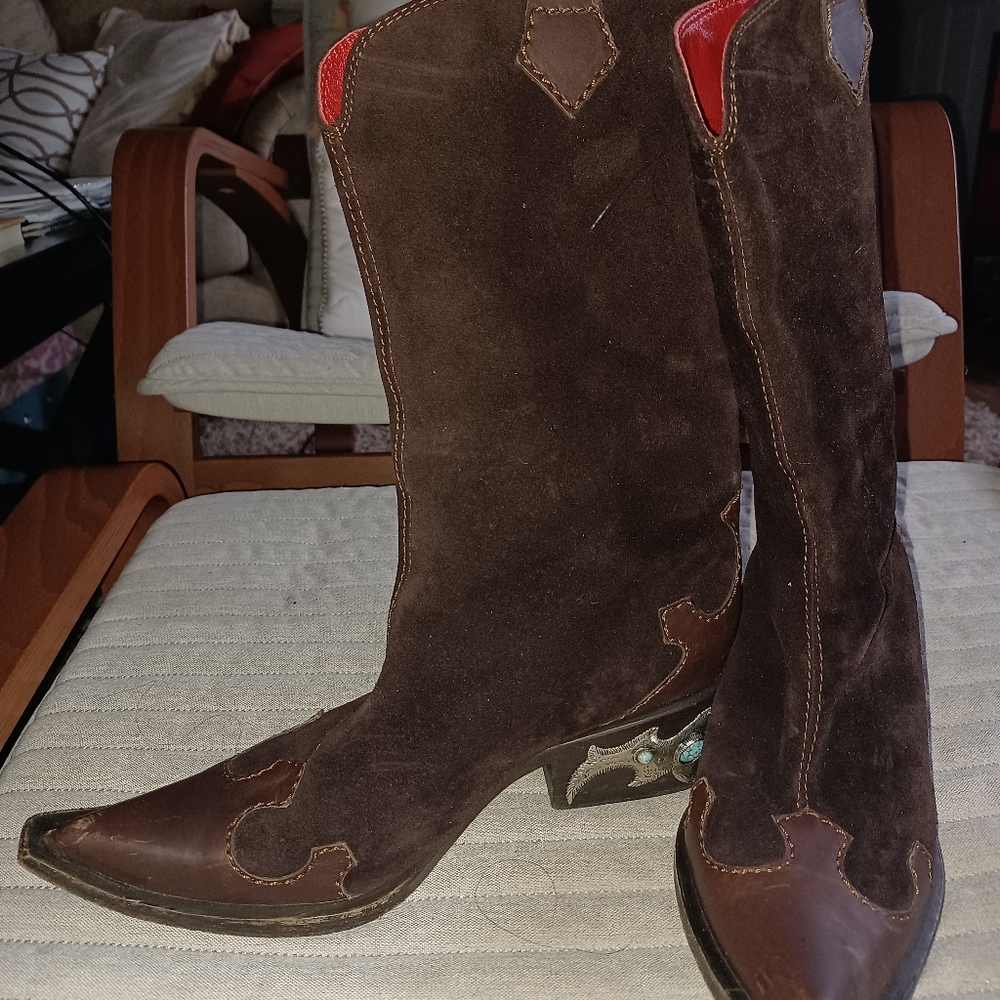 Giuseppe Zanotti Embellished Cowboy boots Beautiful